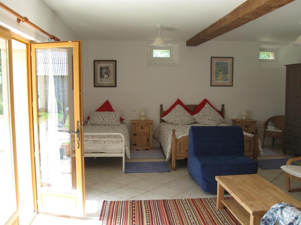 La Maire Bed and Breakfast Saint-Victor-Rouzaud Esterno foto