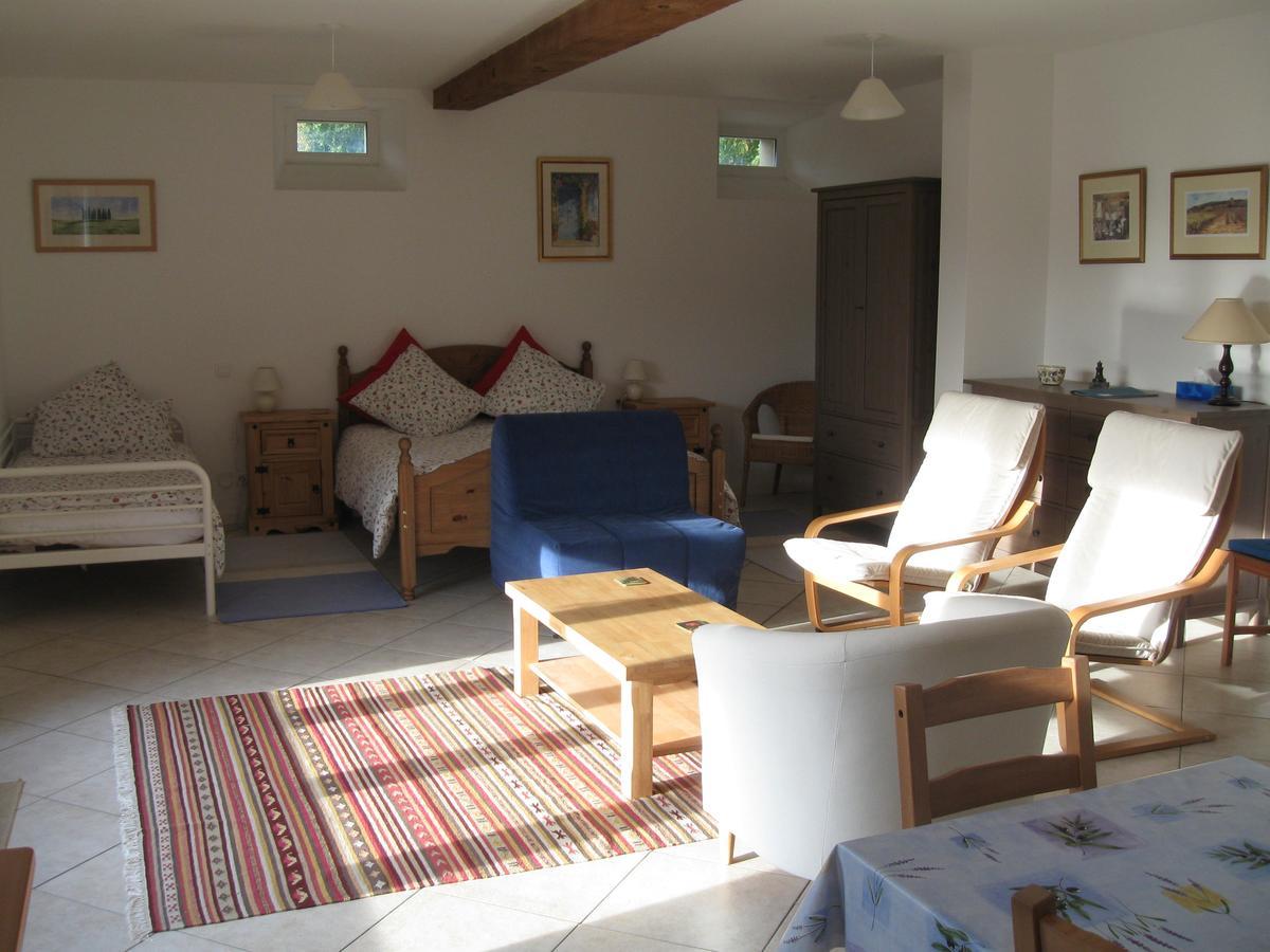 La Maire Bed and Breakfast Saint-Victor-Rouzaud Esterno foto