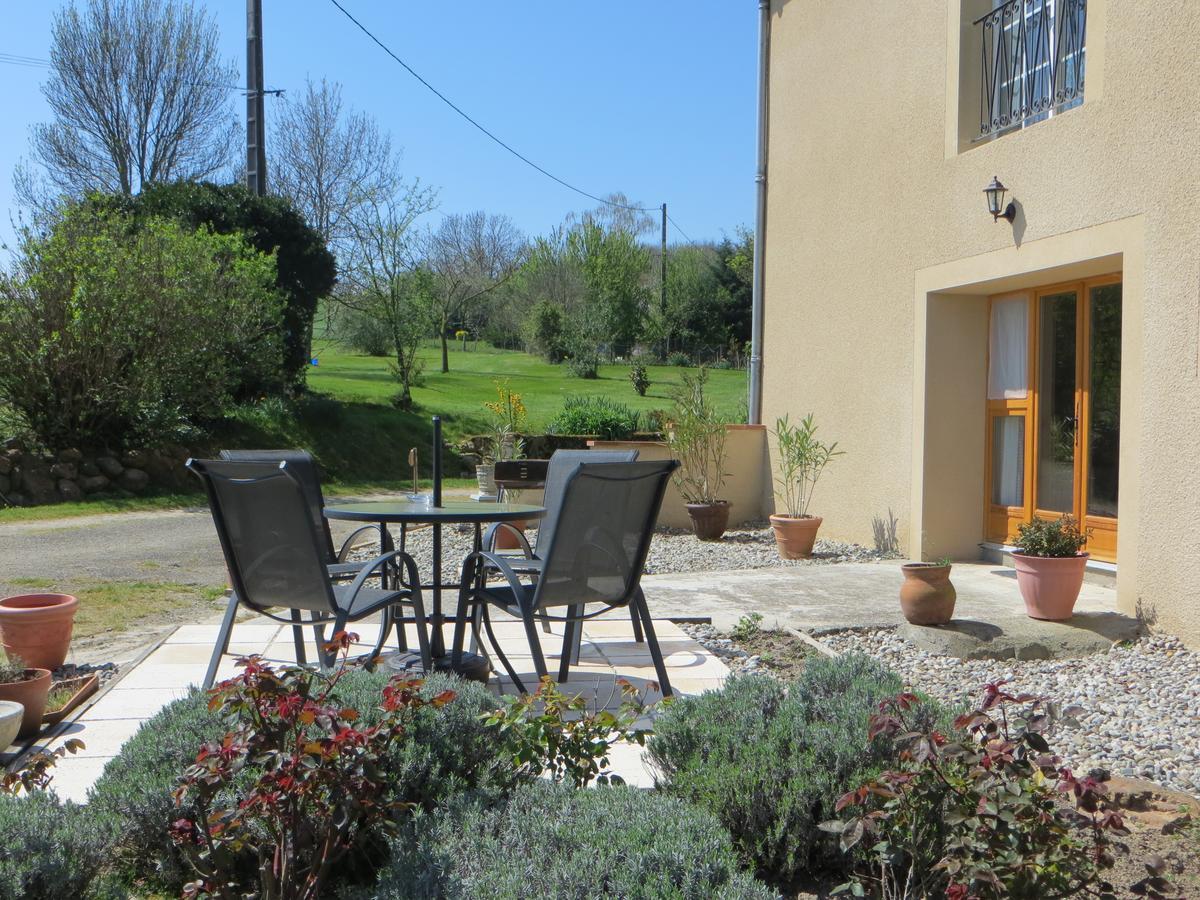 La Maire Bed and Breakfast Saint-Victor-Rouzaud Esterno foto